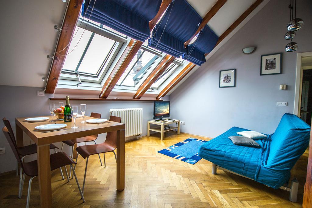 Ruterra Red Roofs View With Garage Apartamento Praga Exterior foto